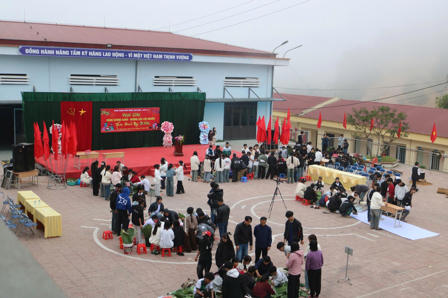 Trung tâm GDNN - GDTX 2 Tổ chức hội thi “Gói Bánh Chưng Xanh - Hương Sắc Cội Nguồn” Lưu Giữ văn hóa, phát huy nét Đẹp Truyền Thống Của Dân Tộc Việt Nam